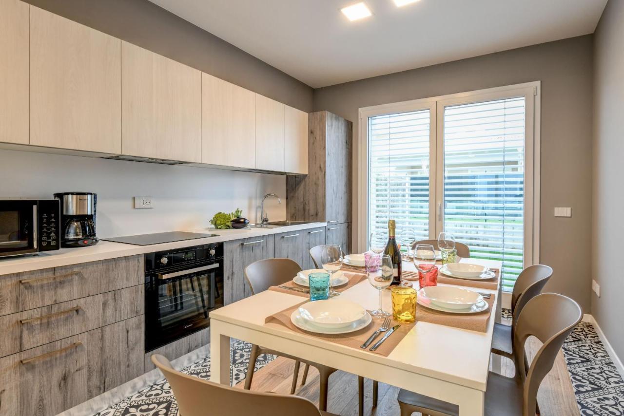 Villette Dolci Luxury Homes Peschiera del Garda Exteriör bild